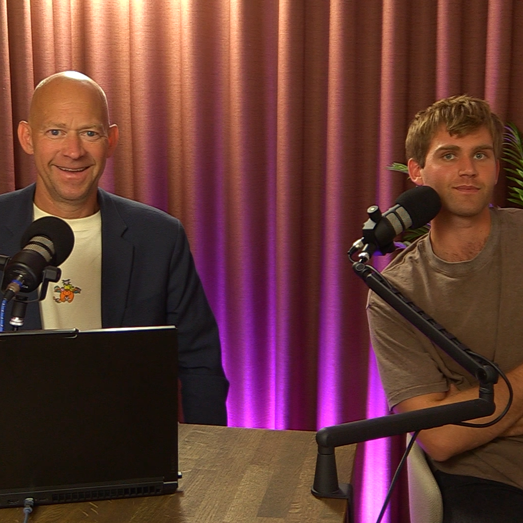 Fredrick Falck Skogstad og Jens Christian Bang i studio